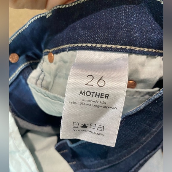 Mother The High Waisted Runaway Jeans In Tongue And Chic Dark Wash Size 26 Flare - Picture 12 of 13